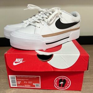 Nike Court Legacy Lift W’s shoes; size 8.5.